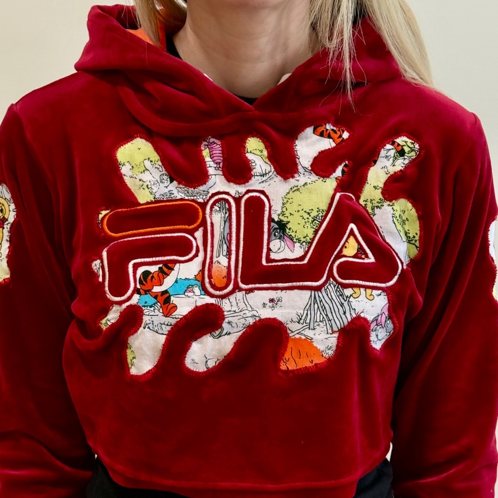 Reworked Winnie the Pooh Filas Cropped Hoodie 🍯